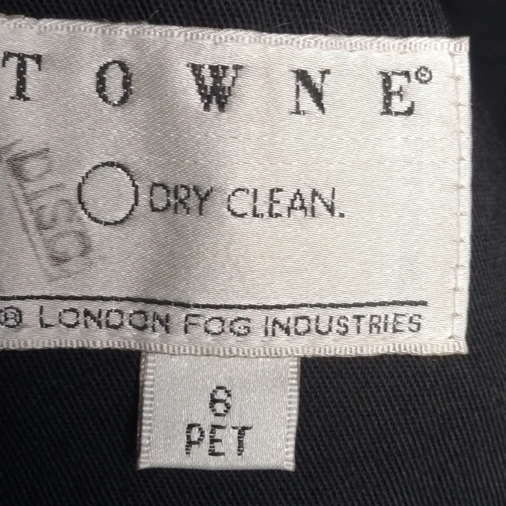Vintage Towne LONDON FOG Trench Coat with zip out lining